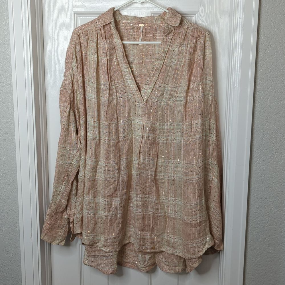 Free People V Neck Pullover Tunic with sequins Size M